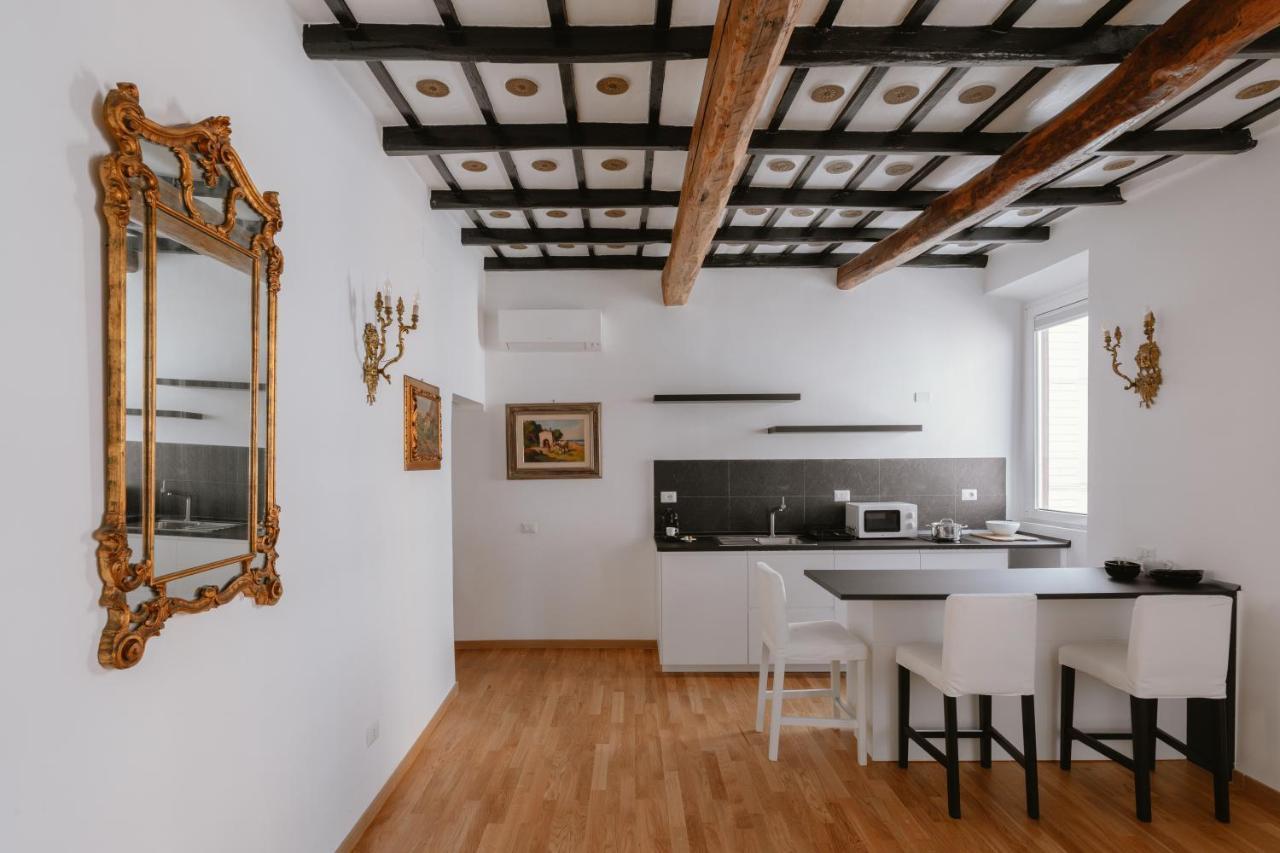 Charming Frattina - 2 Bathrooms New Apartment Rome Bagian luar foto
