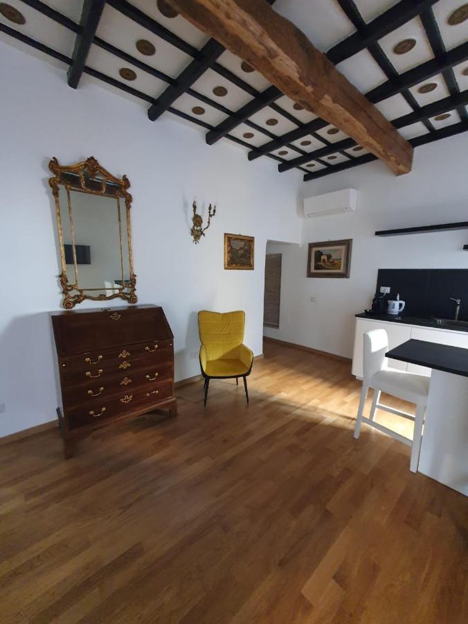 Charming Frattina - 2 Bathrooms New Apartment Rome Bagian luar foto